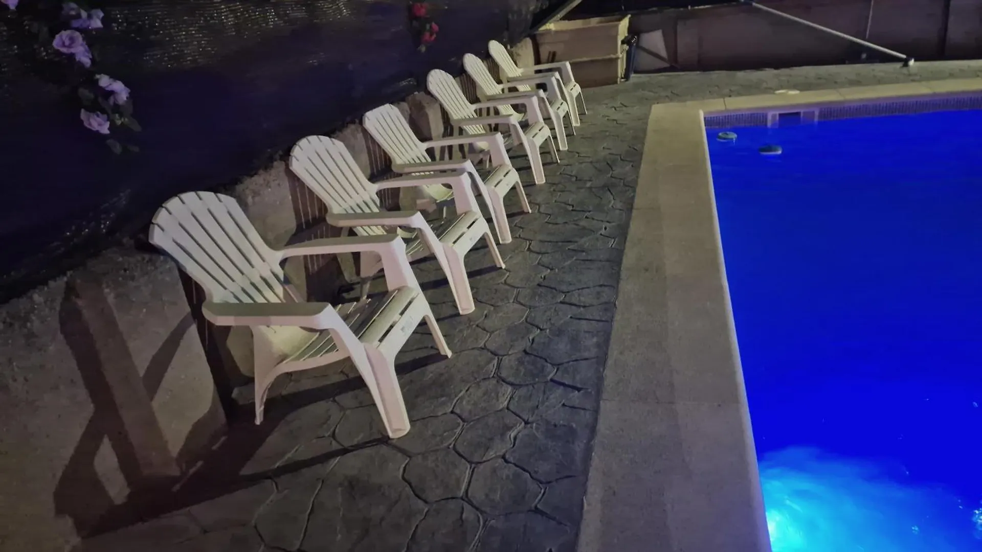 Chalet Con Piscina 50 Minutos Madrid En Escalona Toledo Сasa de vacaciones