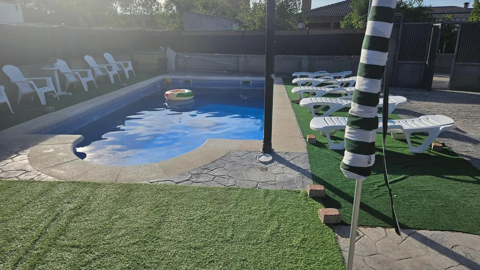 Сasa de vacaciones Chalet Con Piscina 50 Minutos Madrid En Escalona Toledo